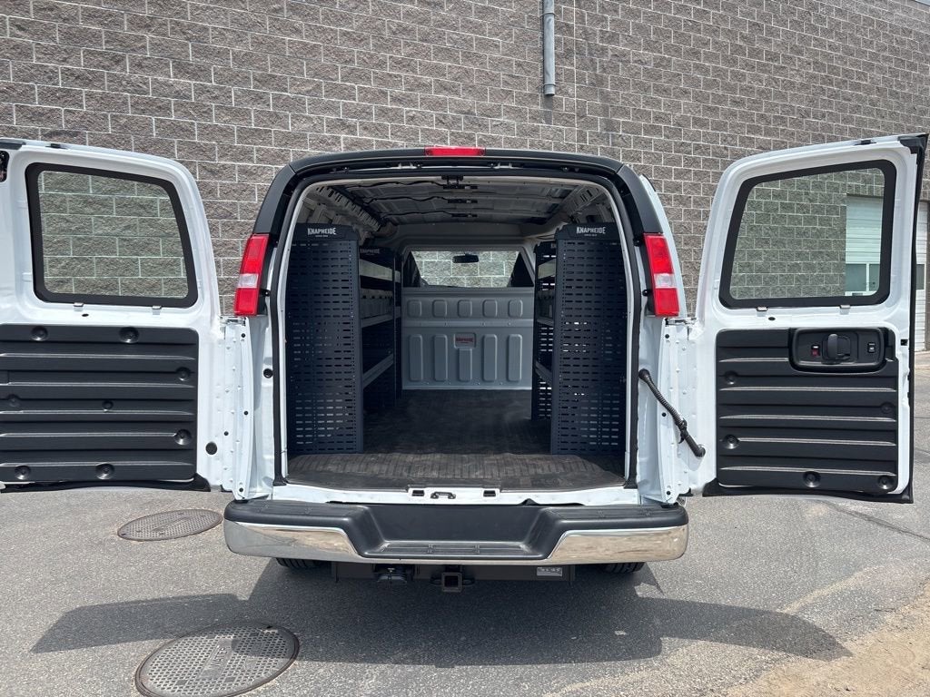 2025 Chevrolet Express Cargo 2500 WT