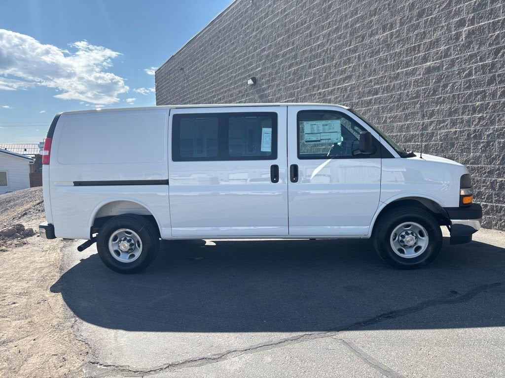 2025 Chevrolet Express Cargo 2500 WT