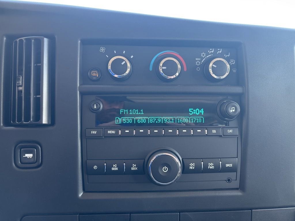 2025 Chevrolet Express Cargo 2500 WT