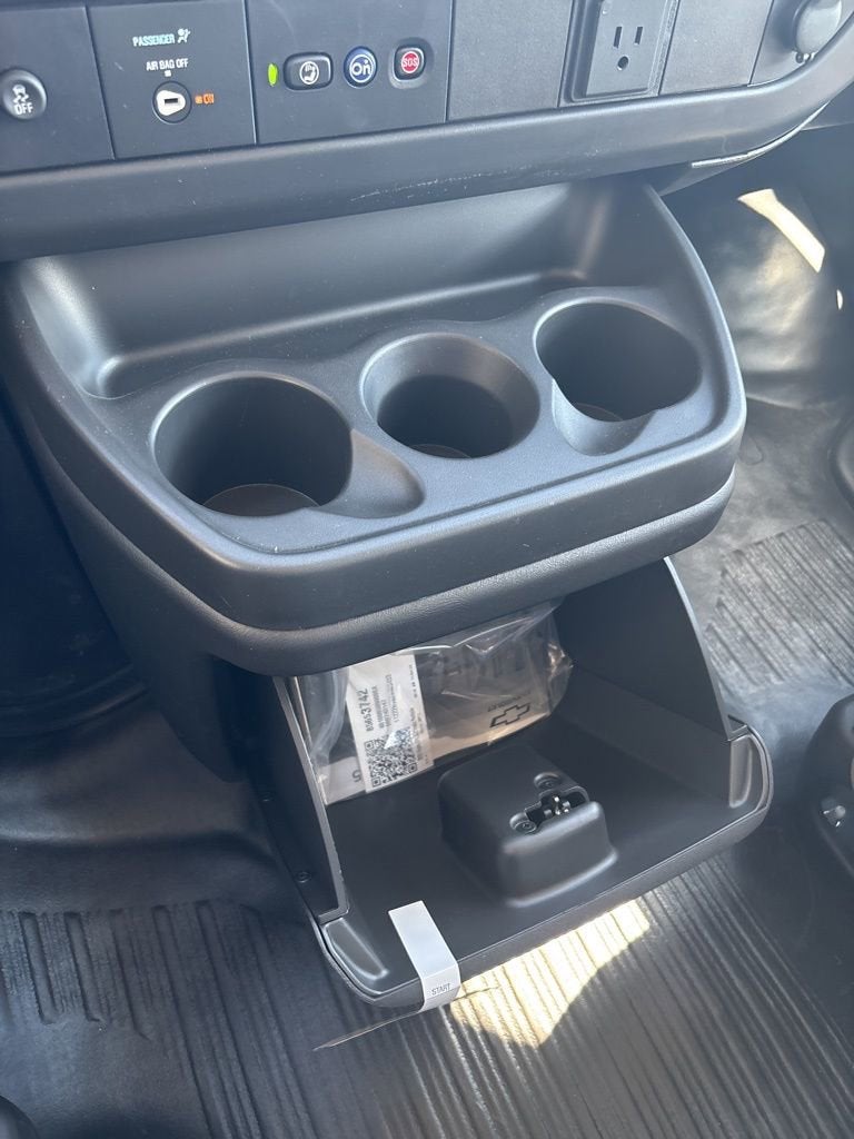 2025 Chevrolet Express Cargo 2500 WT