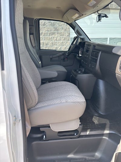 2025 Chevrolet Express Cargo 2500 WT