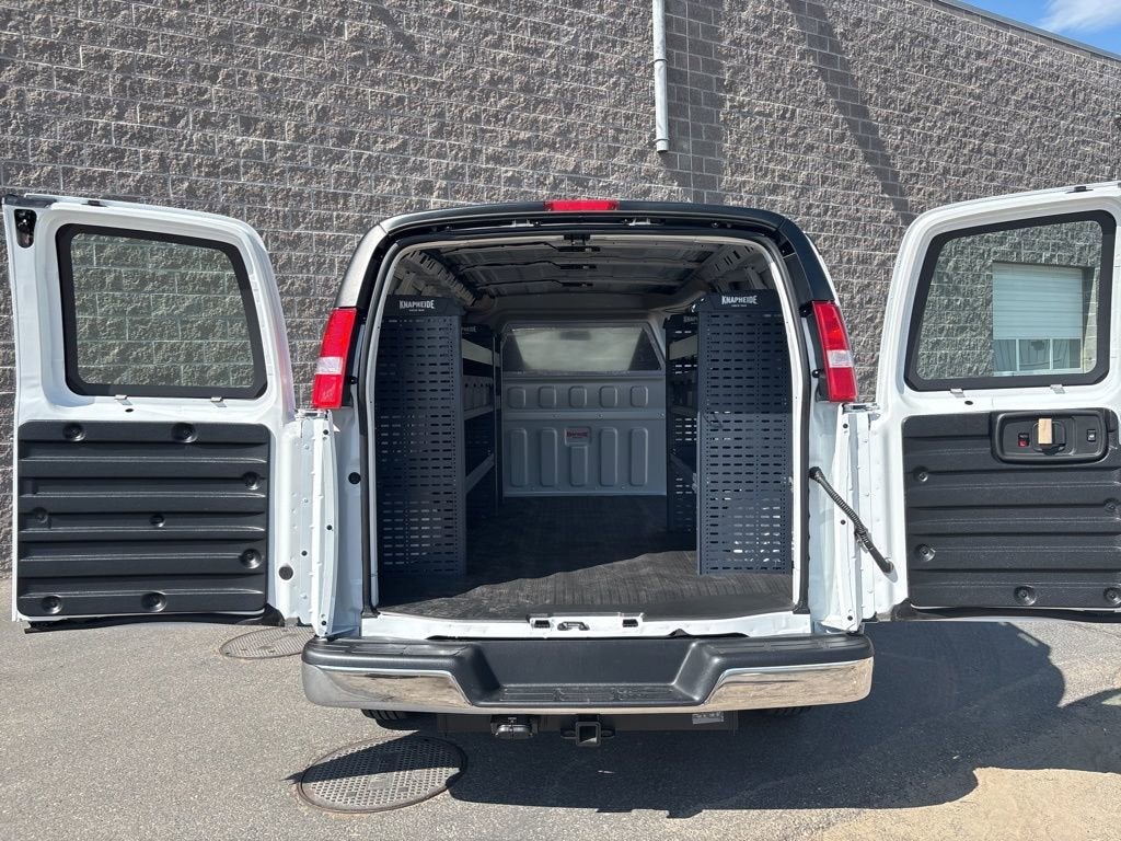 2025 Chevrolet Express Cargo 2500 WT