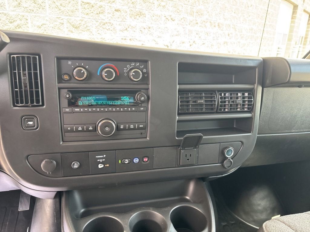 2025 Chevrolet Express Cargo 2500 WT