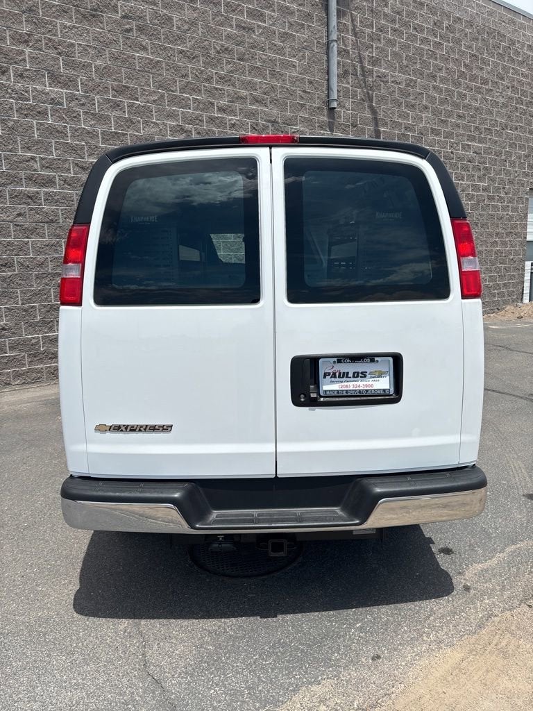 2025 Chevrolet Express Cargo 2500 WT