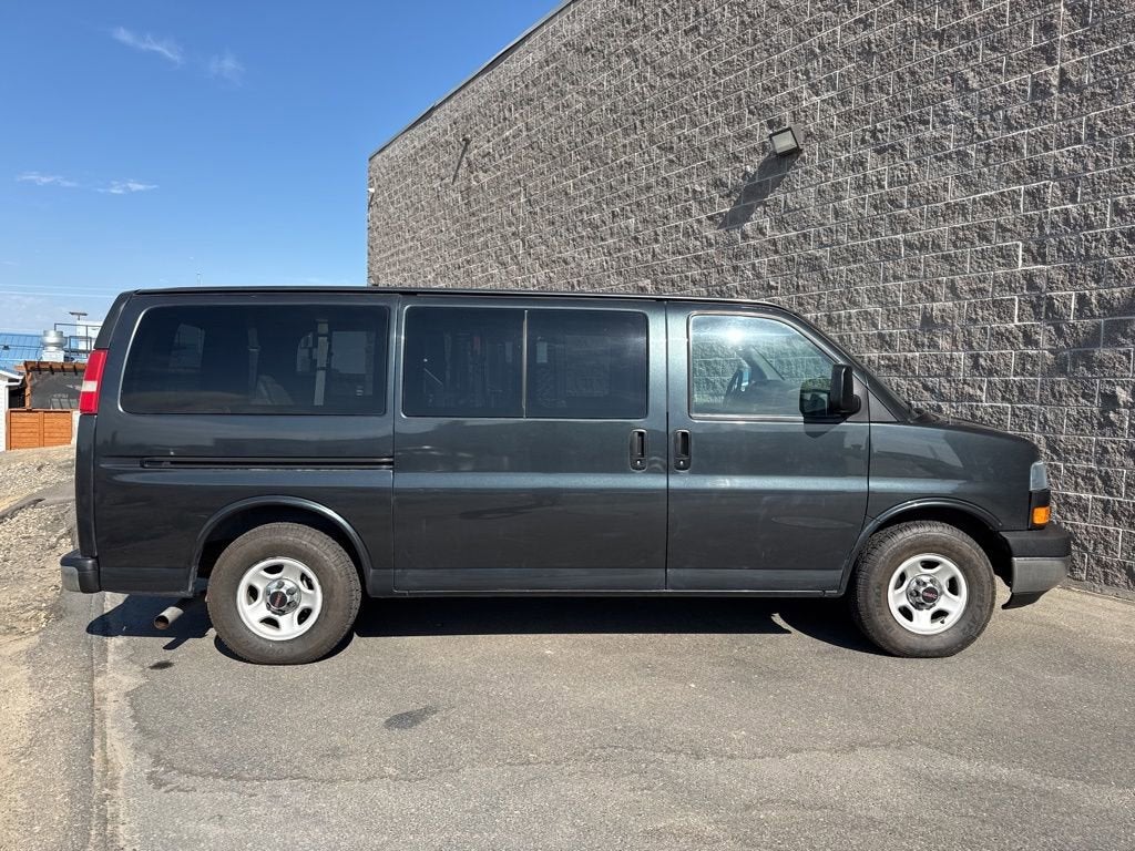 2003 GMC Savana Passenger 1500 BASE