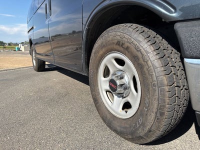 2003 GMC Savana Passenger 1500 BASE