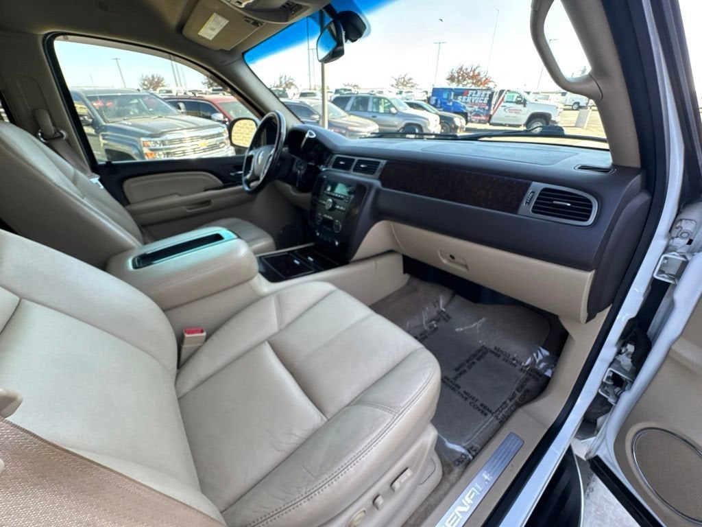 2009 GMC Yukon BASE