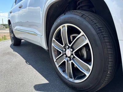2019 GMC Acadia Denali