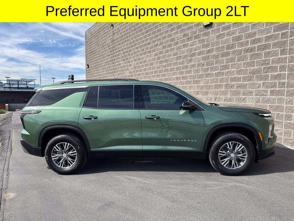 2027 Chevrolet Traverse LT