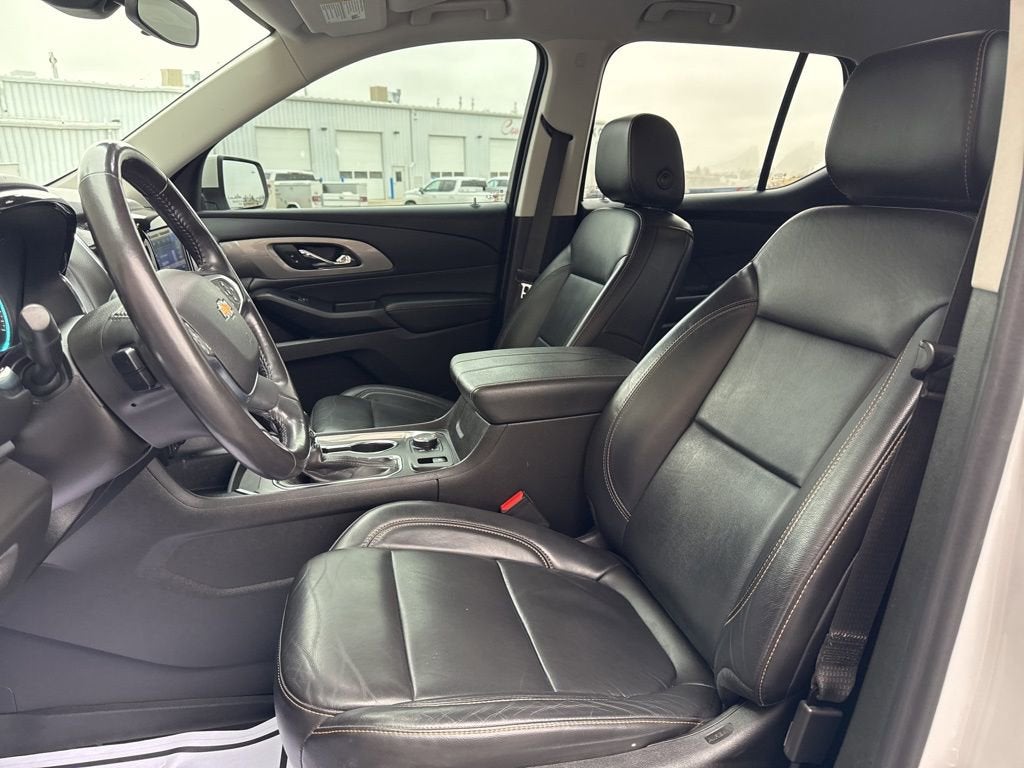 2021 Chevrolet Traverse LT Leather
