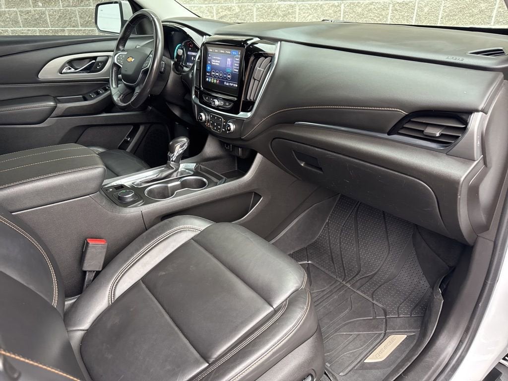 2021 Chevrolet Traverse LT Leather