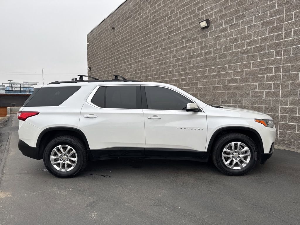 2021 Chevrolet Traverse LT Leather