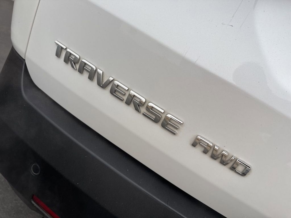 2021 Chevrolet Traverse LT Leather