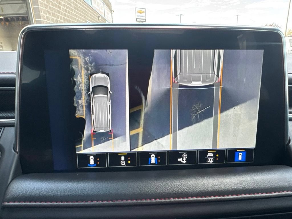 2023 Chevrolet Suburban RST