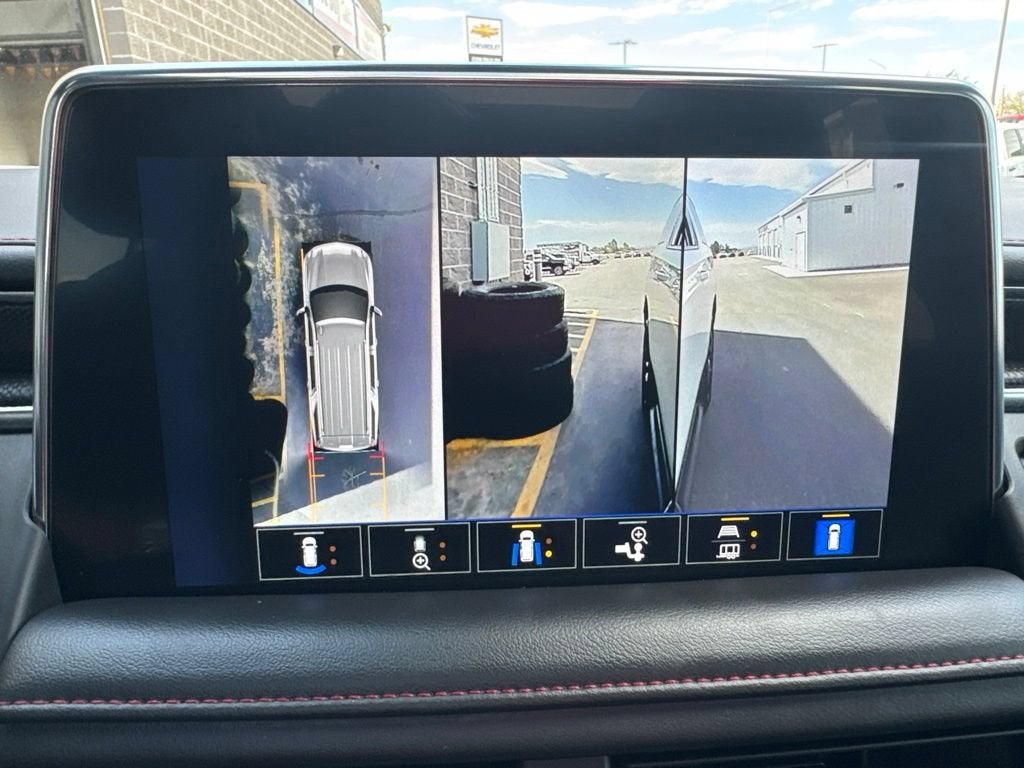 2023 Chevrolet Suburban RST