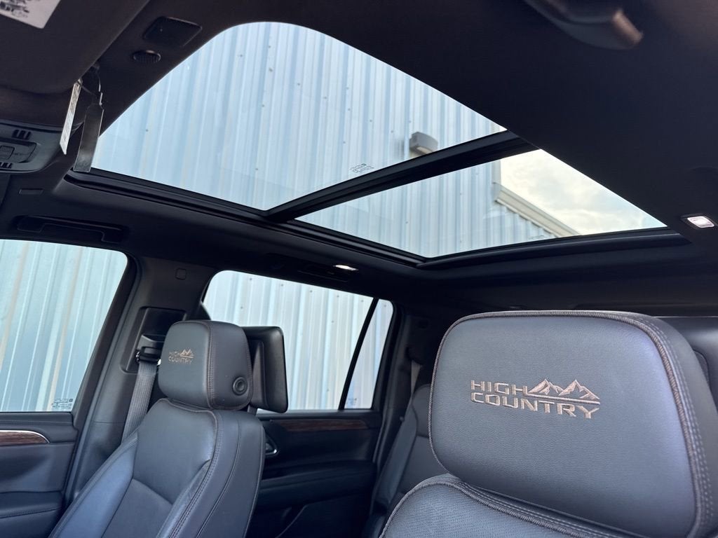 2021 Chevrolet Suburban High Country