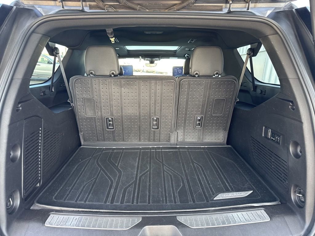 2021 Chevrolet Suburban High Country