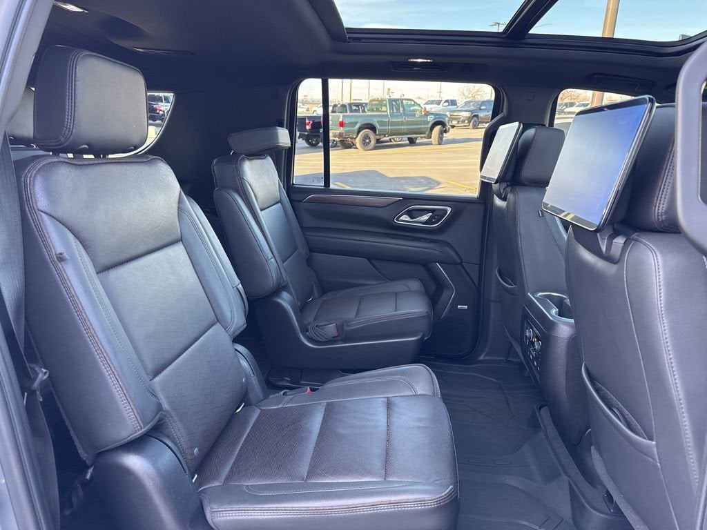 2021 Chevrolet Suburban High Country