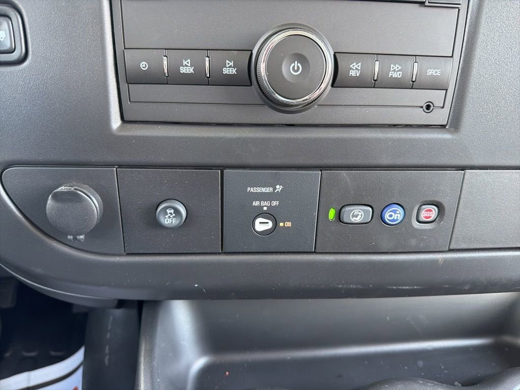 2026 Chevrolet Express Cutaway 3500 1WT