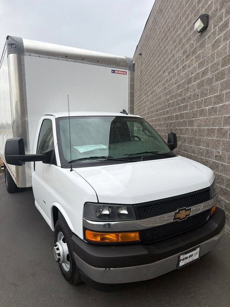 2026 Chevrolet Express Cutaway 3500 1WT