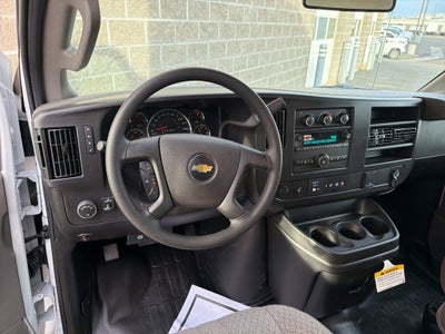 2026 Chevrolet Express Cutaway 3500 1WT