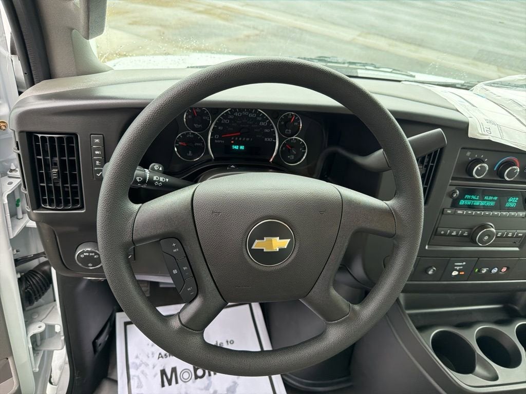 2026 Chevrolet Express Cutaway 3500 1WT