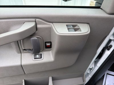 2026 Chevrolet Express Cutaway 3500 1WT