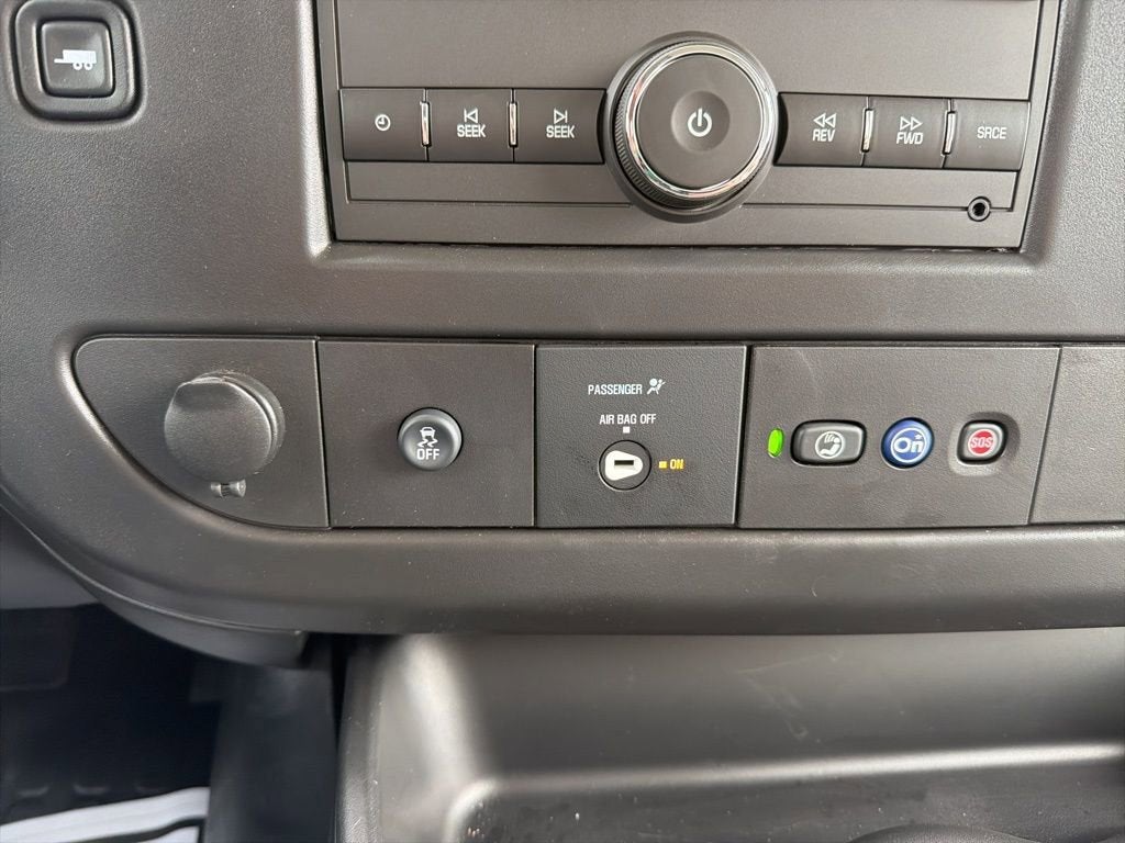 2026 Chevrolet Express Cutaway 3500 1WT