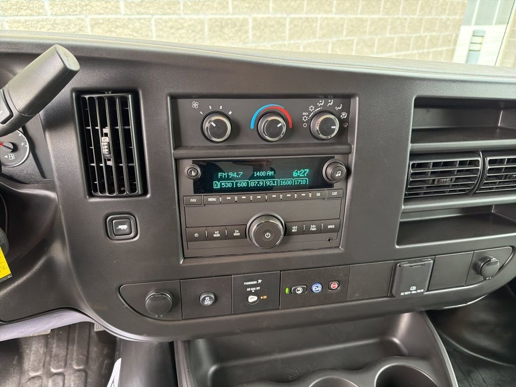 2026 Chevrolet Express Cutaway 3500 1WT