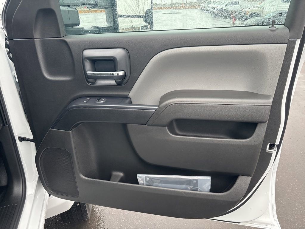 2025 Chevrolet Silverado 4500 HD Work Truck