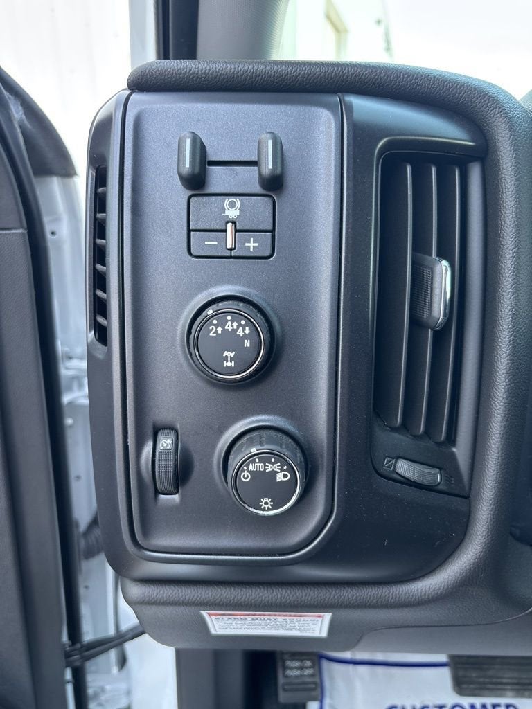 2024 Chevrolet Silverado 5500 HD Work Truck