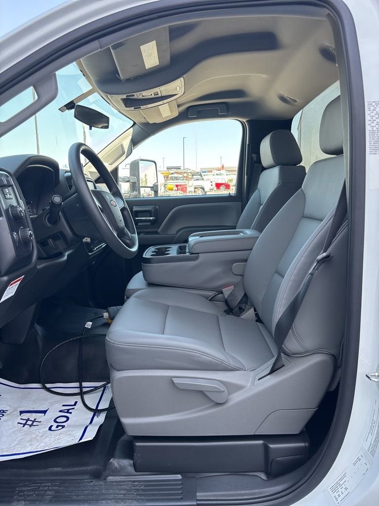 2024 Chevrolet Silverado 5500 HD Work Truck