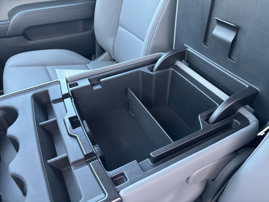 2024 Chevrolet Silverado 5500 HD Work Truck