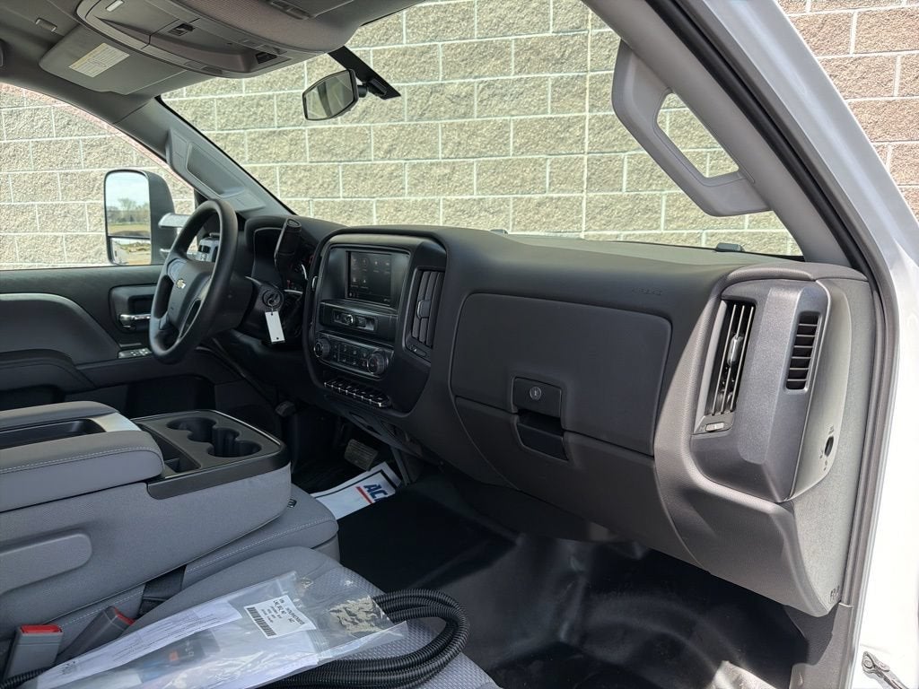2026 Chevrolet Silverado 5500 HD Work Truck