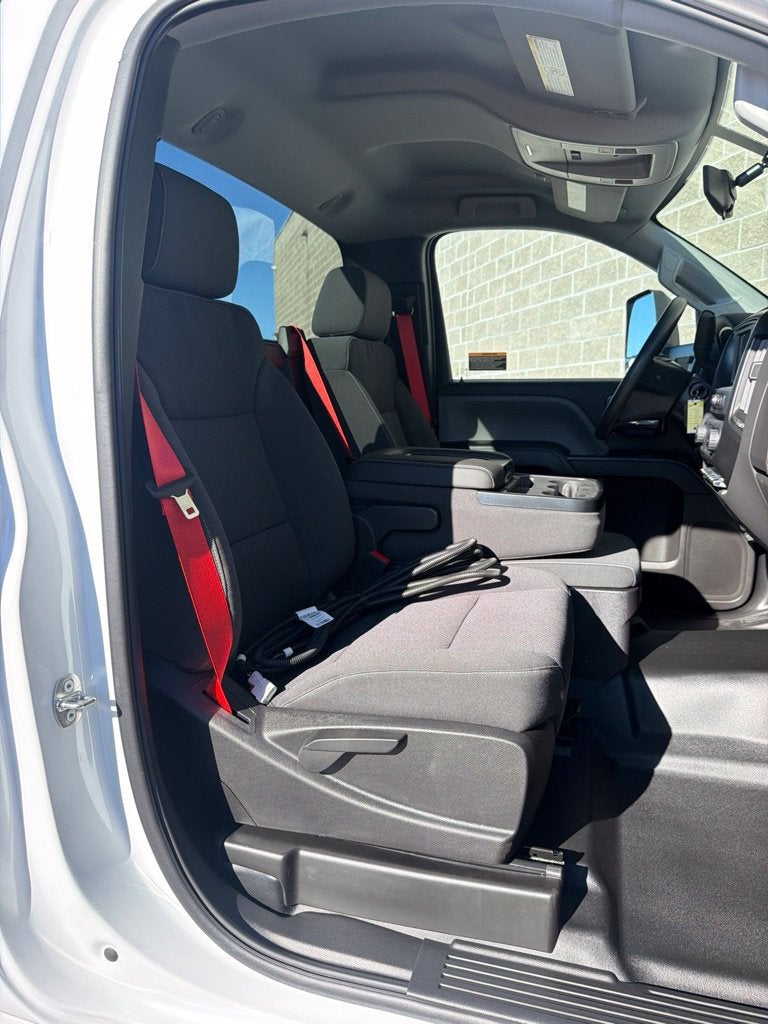 2026 Chevrolet Silverado 5500 HD WT