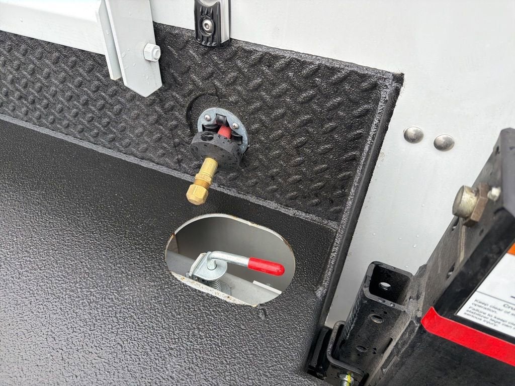 2025 Chevrolet Silverado 5500 HD Work Truck