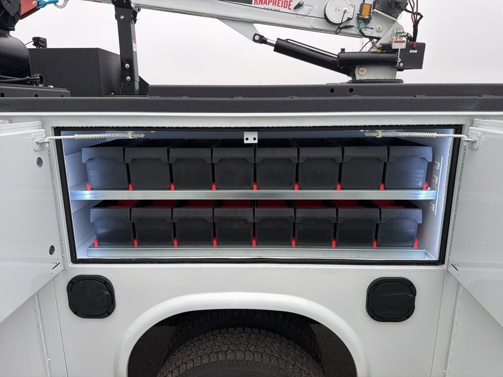 2025 Chevrolet Silverado 5500 HD Work Truck