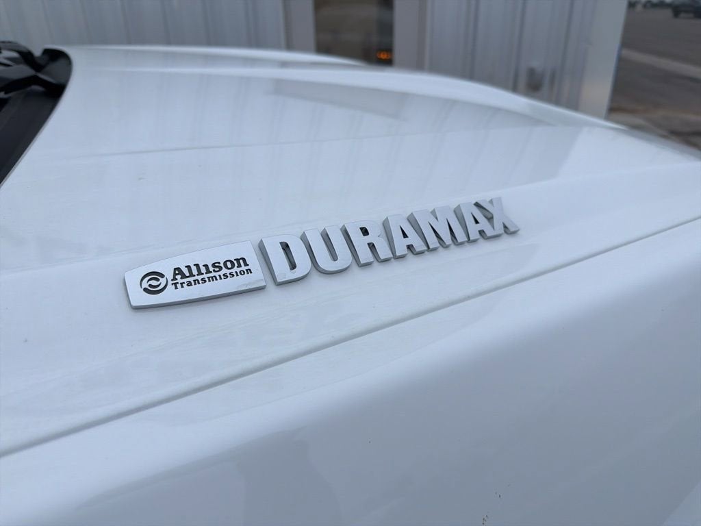 2025 Chevrolet Silverado 5500 HD Work Truck