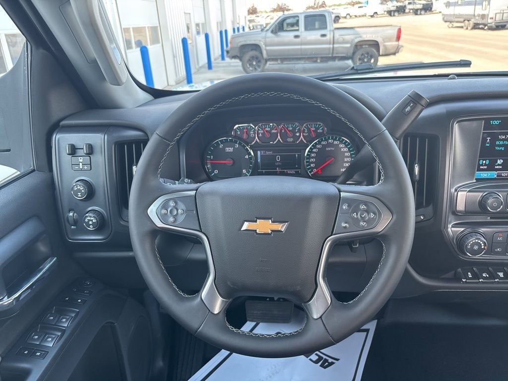 2025 Chevrolet Silverado 5500 HD Work Truck