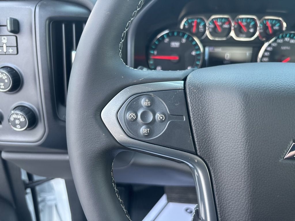 2025 Chevrolet Silverado 5500 HD Work Truck