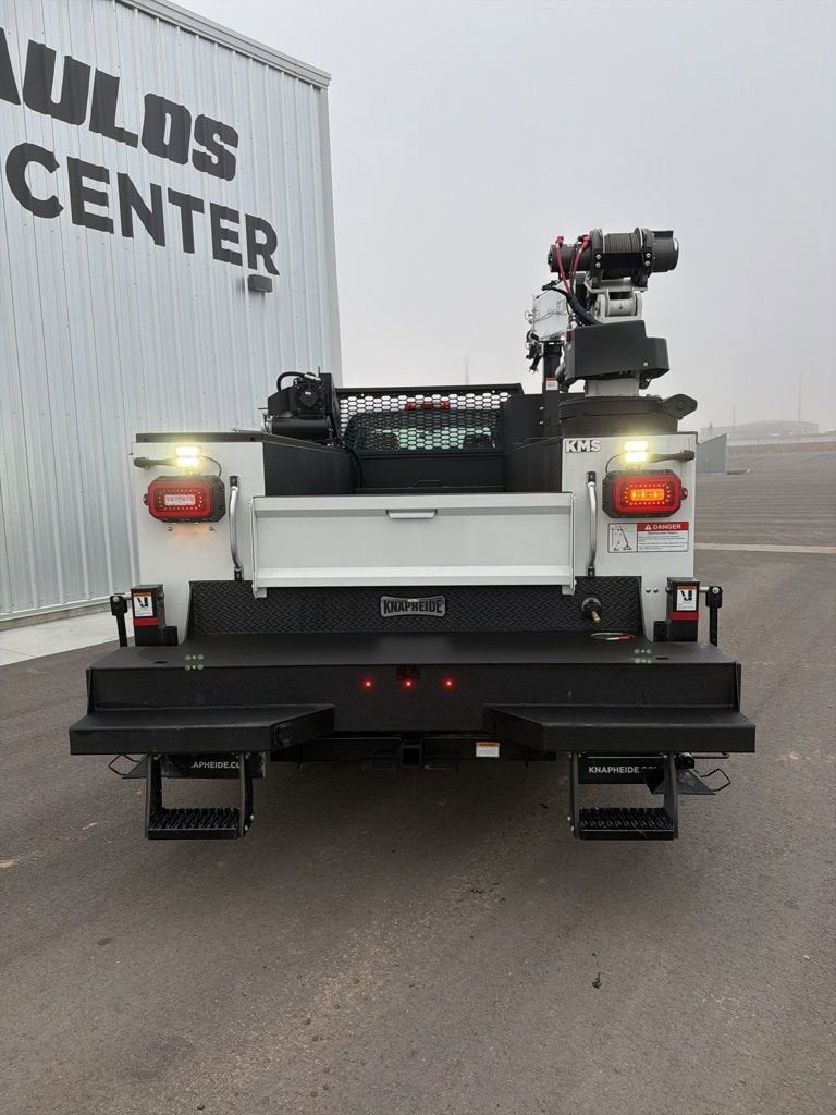 2025 Chevrolet Silverado 5500 HD Work Truck