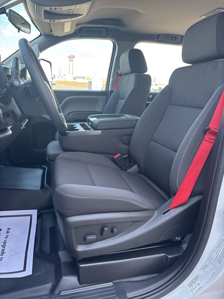 2025 Chevrolet Silverado 5500 HD Work Truck