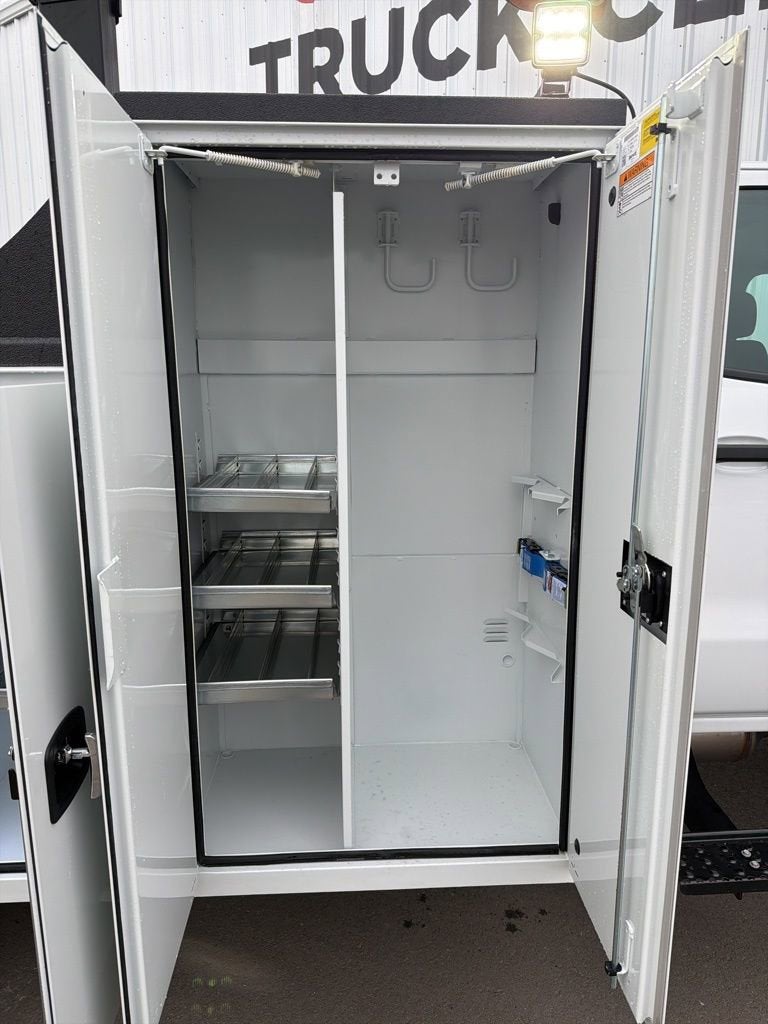 2025 Chevrolet Silverado 5500 HD Work Truck