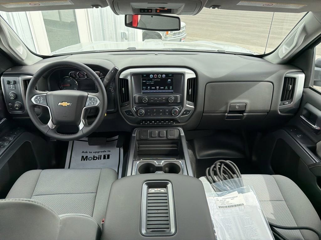 2026 Chevrolet Silverado 5500 HD LT