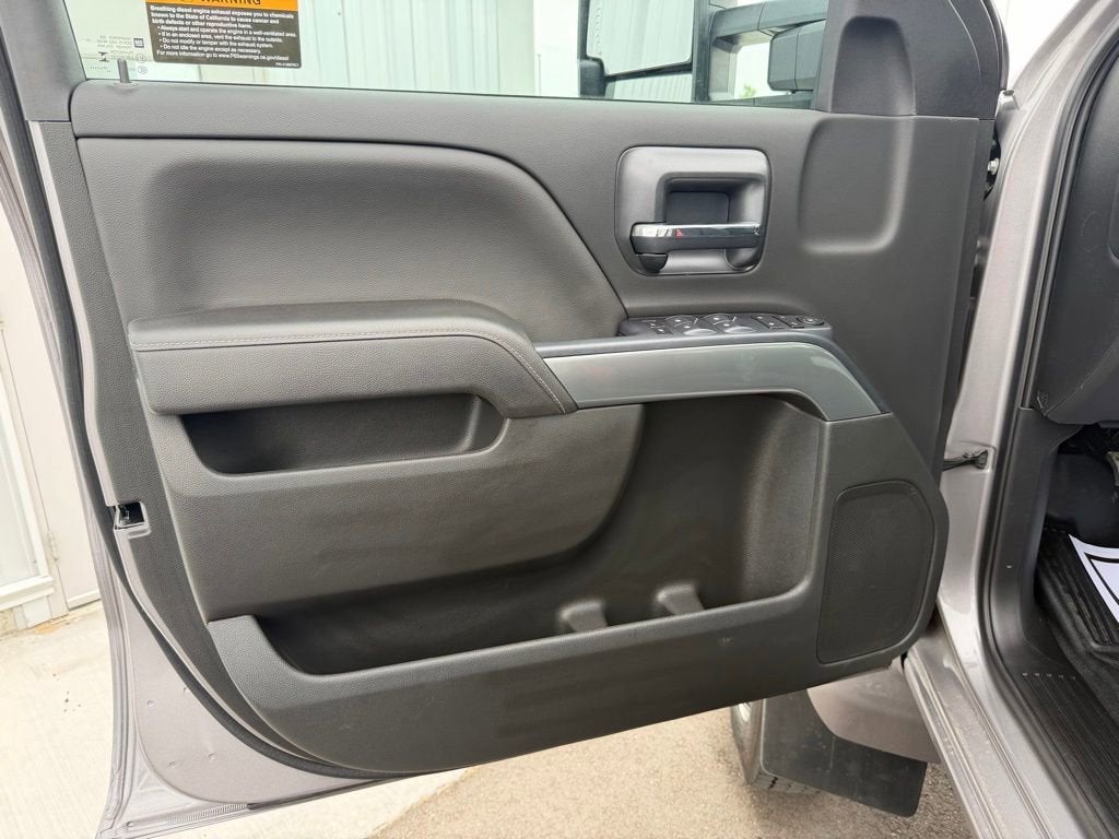 2026 Chevrolet Silverado 5500 HD LT