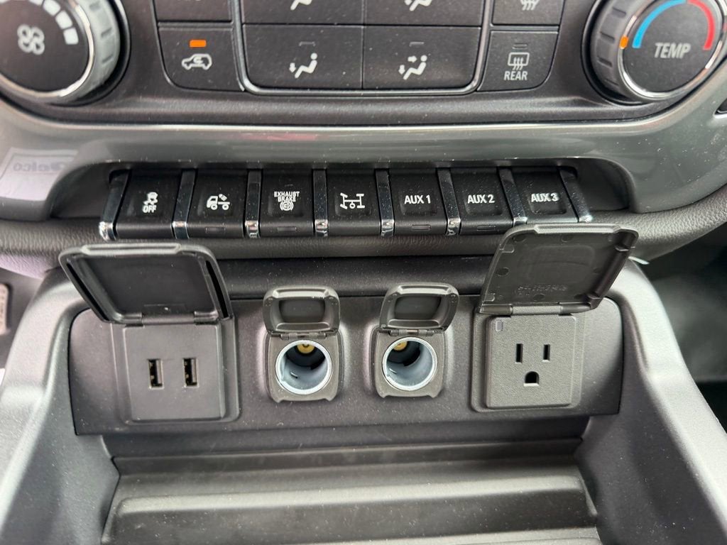 2026 Chevrolet Silverado 5500 HD LT