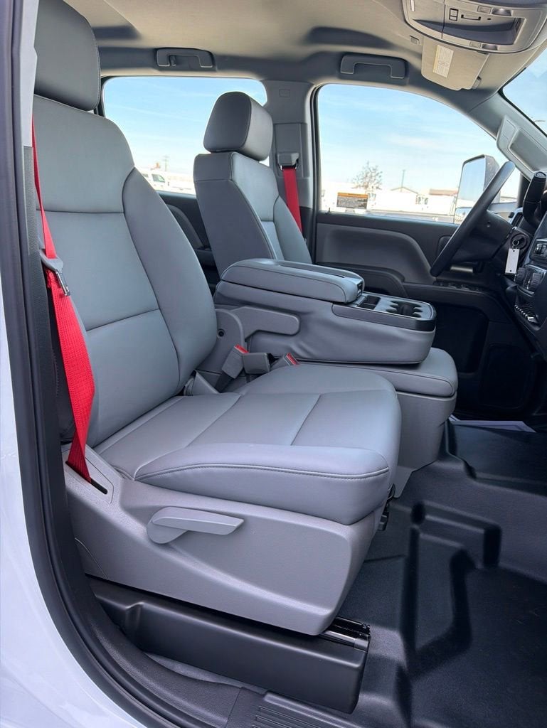 2026 Chevrolet Silverado 5500 HD Work Truck
