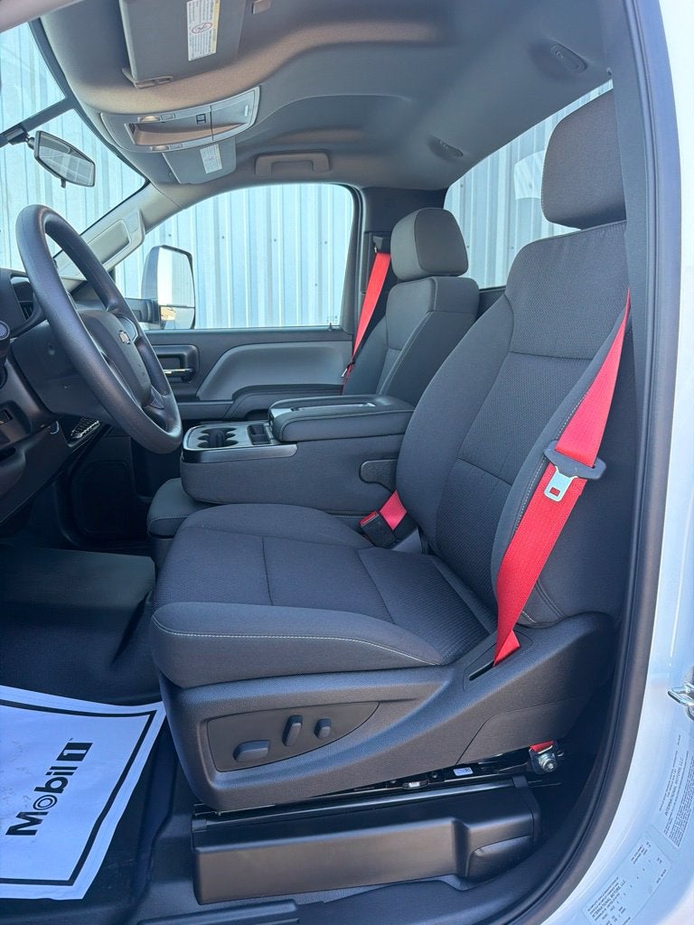 2026 Chevrolet Silverado 5500 HD WT