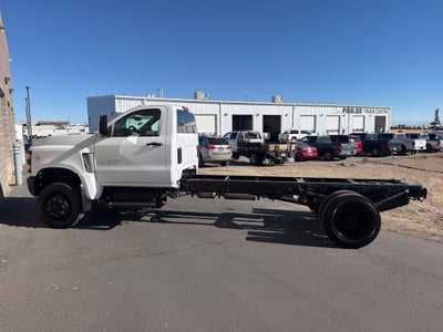 2026 Chevrolet Silverado 5500 HD WT