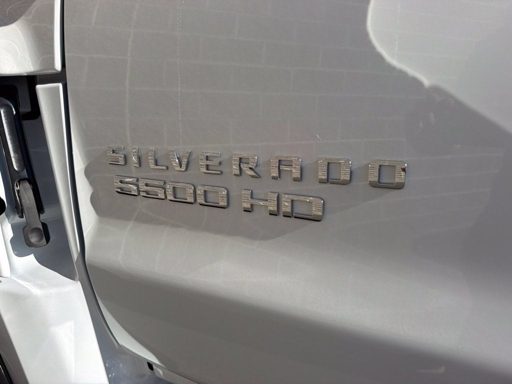 2026 Chevrolet Silverado 5500 HD WT